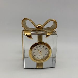 TIMEX Quartz Elegant Gold and White